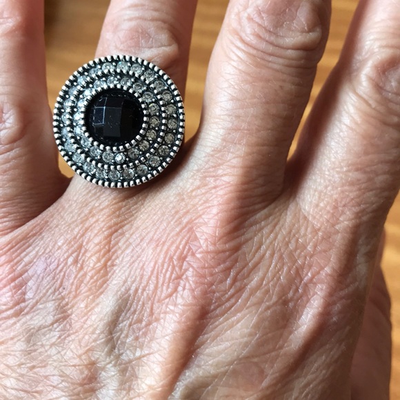 Ring - Picture 4 of 5